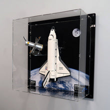 Lego 10283 NASA Space Shuttle Discovery - Wandvitrine