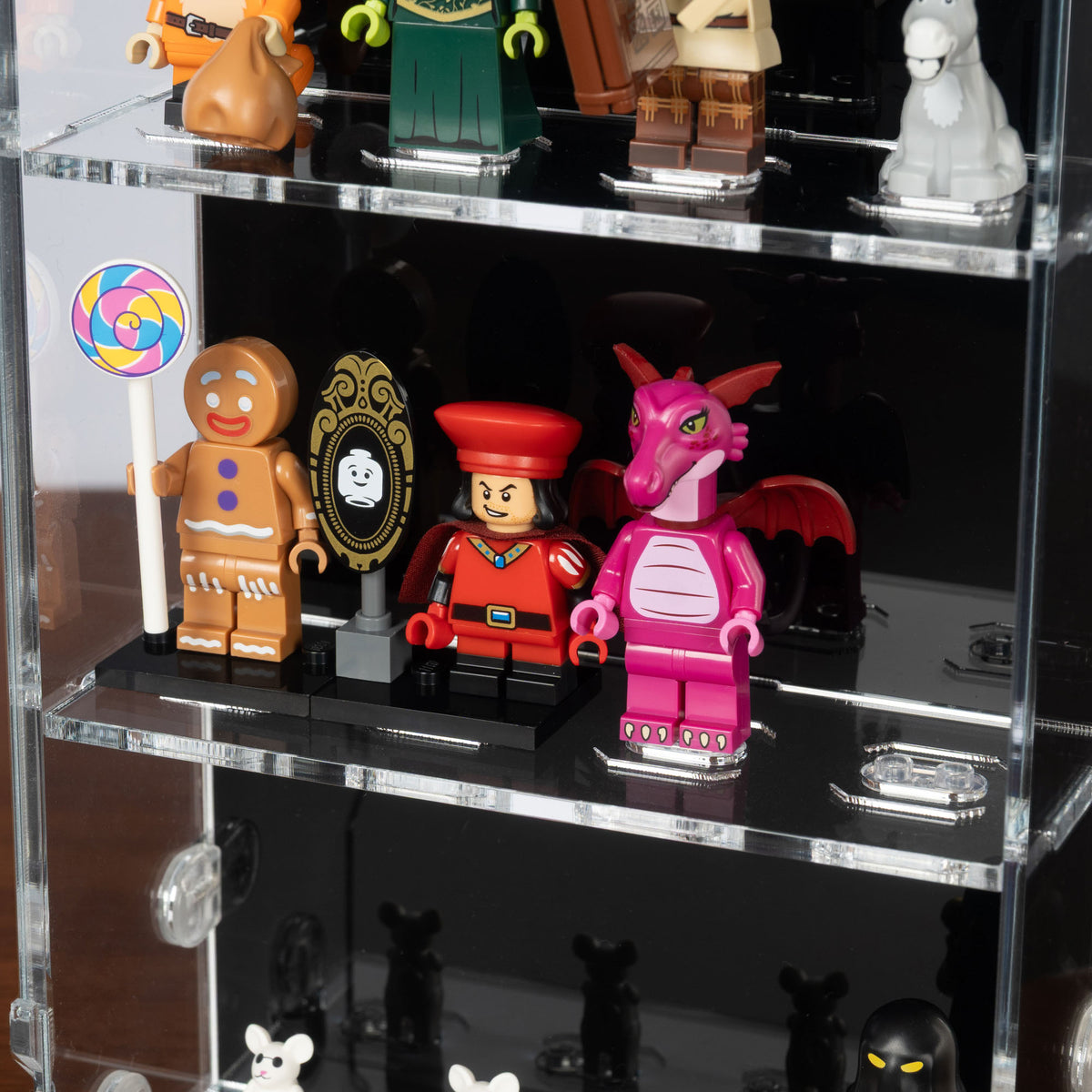 2-in-1 Acryl Vitrine für 16 LEGO® Minifiguren – Wand- & Tischdisplay 4×4