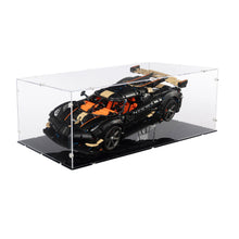 42232 Koenigsegg Sadair's Spear Hypercar (XL) - Acryl Vitrine & Ständer