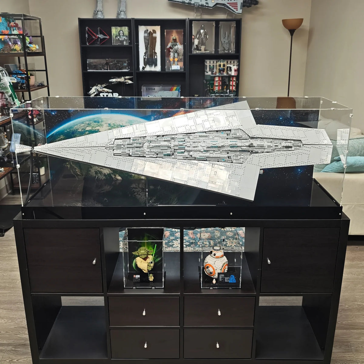75457 Supersternzerstörer Executor (on Stand) - Special Edition (Ikea Kallax) - Acryl Vitrine Lego