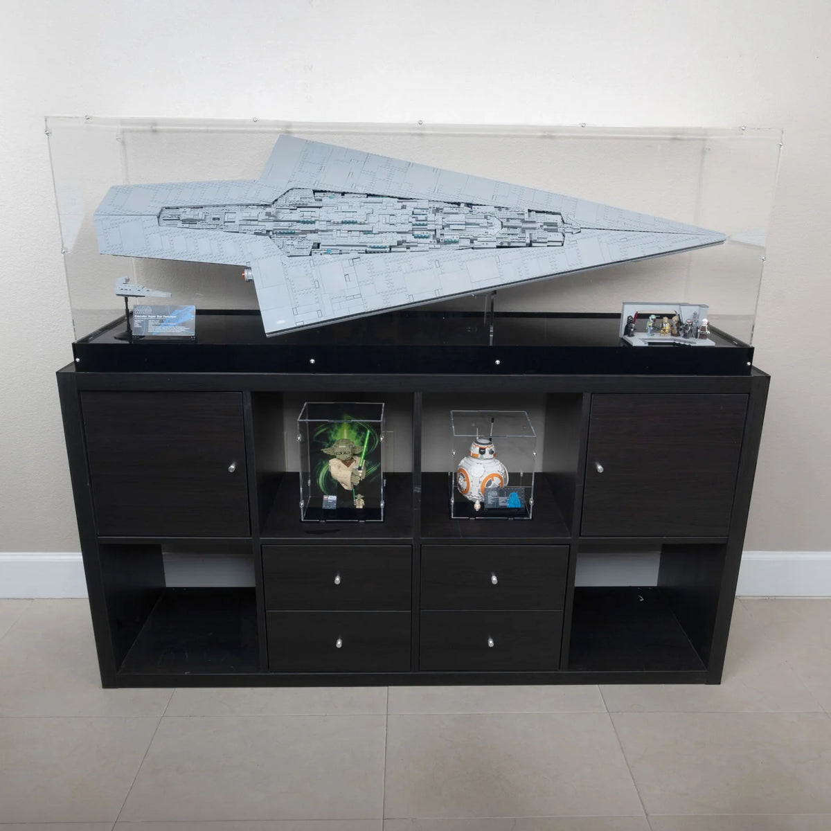 75457 Supersternzerstörer Executor (on Stand) - Special Edition (Ikea Kallax) - Acryl Vitrine Lego