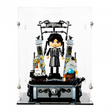 76780 Wednesday Addams Baufigur - Acryl Vitrine Lego
